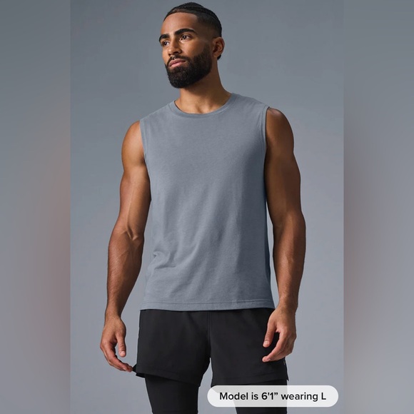 ALO Yoga The Triumph Muscle Tank in Steel Grey. NWT - Picture 1 of 16
